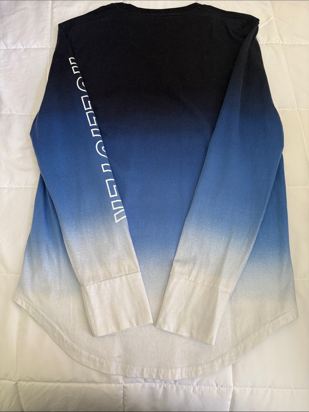 Hollister Black to Blue to White Ombre Long Sleeve Tee S - Picture 3 of 4